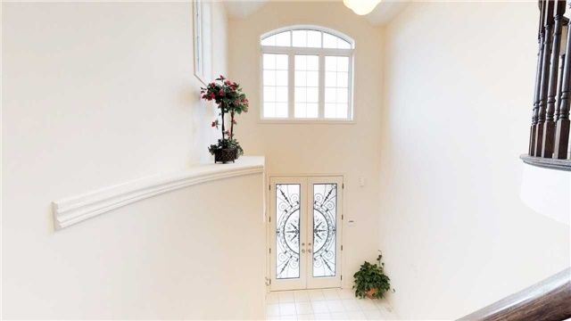 23 Chaumont Dr, Hamilton, L8J 039 | Image 3