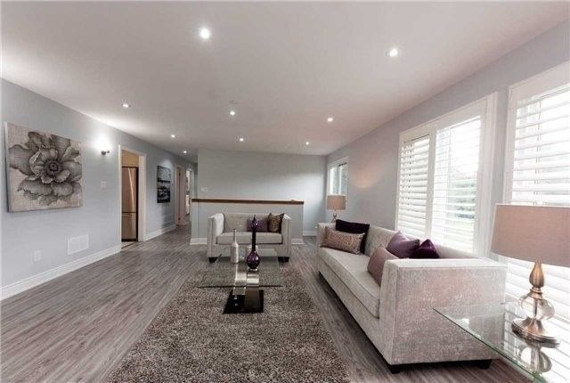 16 Old Carriage Rd, East Garafraxa, L9W 5A3 | Image 2