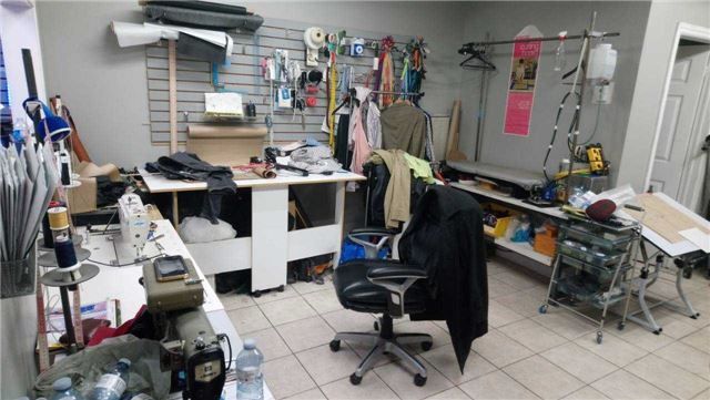 916 Wyandotte St E, Windsor, N9A3T6 | Image 3