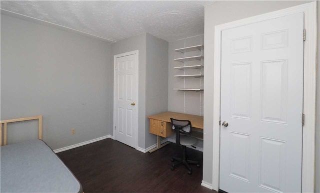 23 Amherst Dr, Kitchener, N2P 1E1 | Image 3