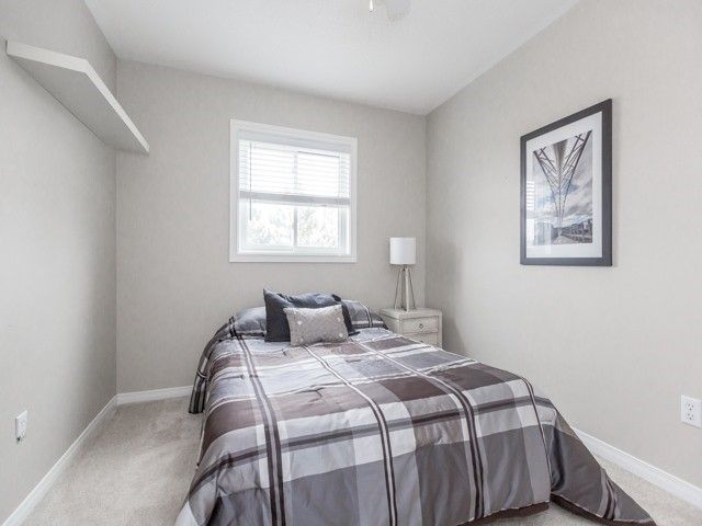 129 Harnesworth Cres, Hamilton, L0R 2H6 | Image 3