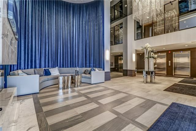 409 - 10 Concord Pl, Grimsby, L3M0G6 | Image 2