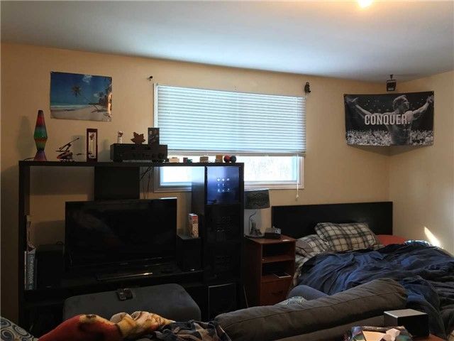 23 Amherst Dr, Kitchener, N2P1E1 | Image 2