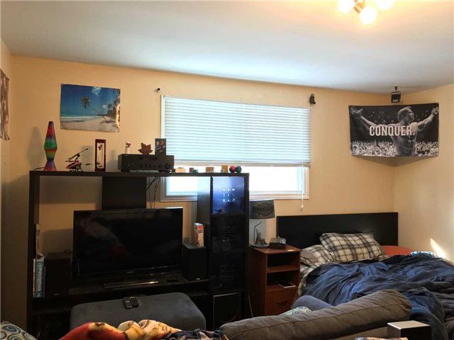 23 Amherst Dr, Kitchener, N2P1E1 | Image 3