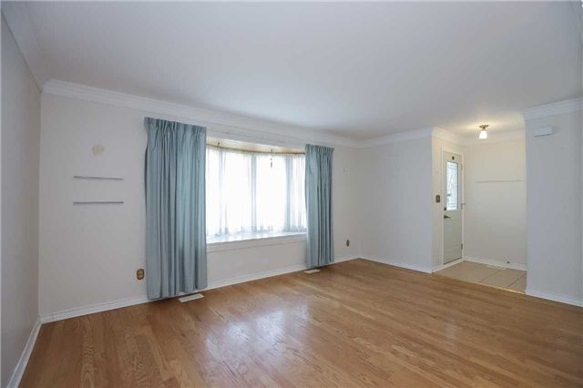 64 Dorchester Blvd, St. Catharines, L2M 6V2 | Image 2