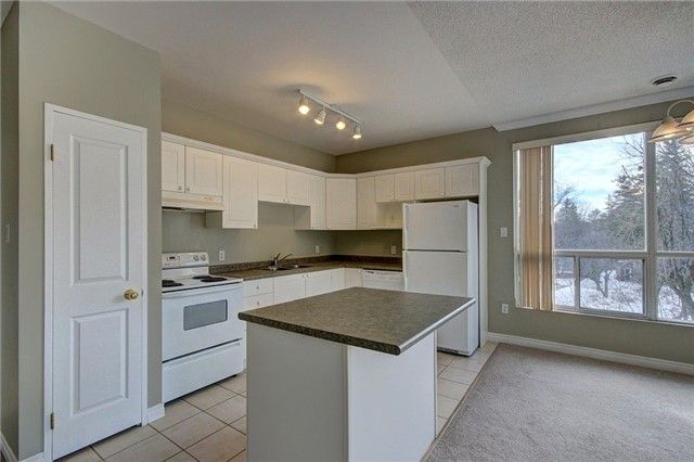 308 - 255 Keats Way, Waterloo, N2L 6N6 | Image 3