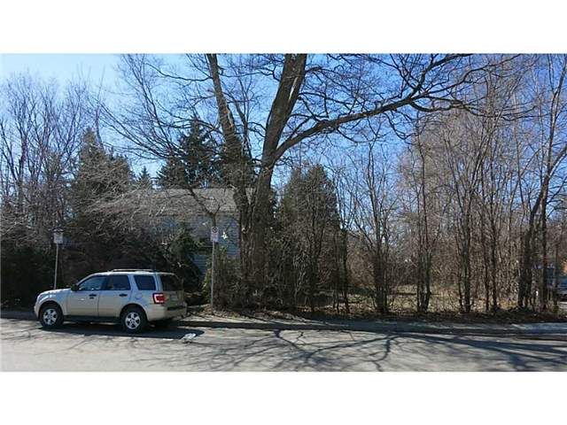 4 Thorpe St, Hamilton, L9H 1K3 | Image 3