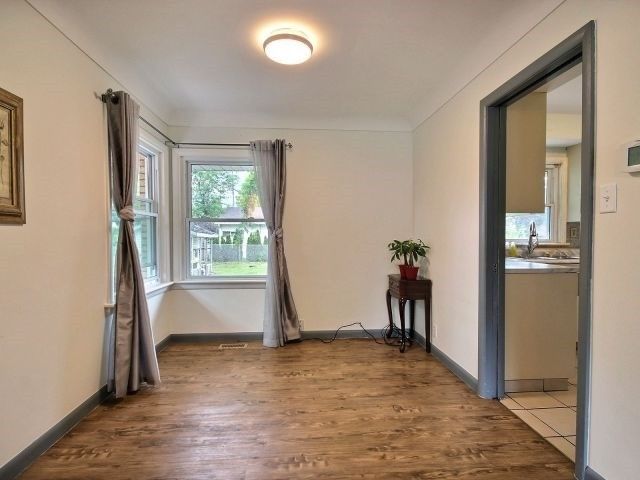 Room2