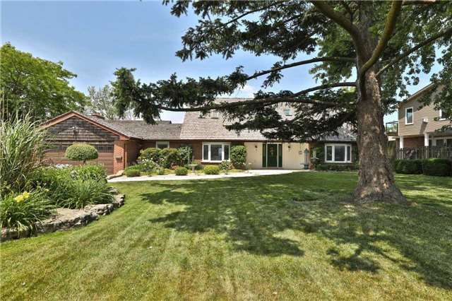 8 Lakeshore Dr, Hamilton, L8E5C6 | Image 2