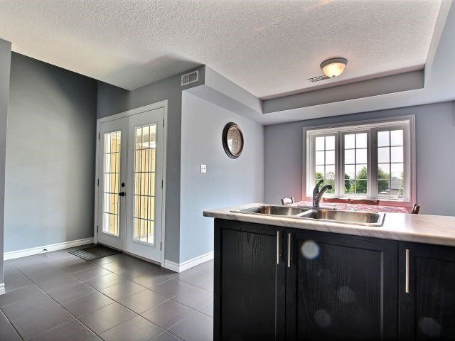 B - 630 Woodlawn Rd E, Guelph, N1E0K4 | Image 3