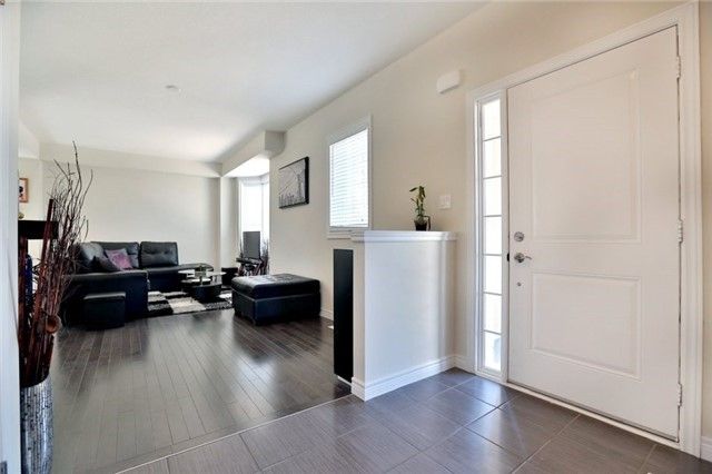 38 - 7 Lakelawn Rd, Grimsby, L3M0E9 | Image 2