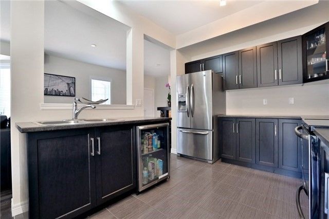 38 - 7 Lakelawn Rd, Grimsby, L3M0E9 | Image 3