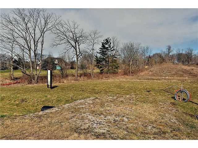 15 Hauser Pl, Hamilton, L9H 5A4 | Image 3