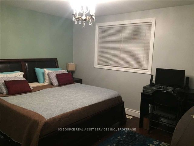 Room2