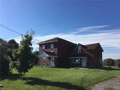 Detached House sold at 395 Massassauga Road, Prince Edward County, Ameliasburgh, K8N 4Z7 - MLS: X4292319