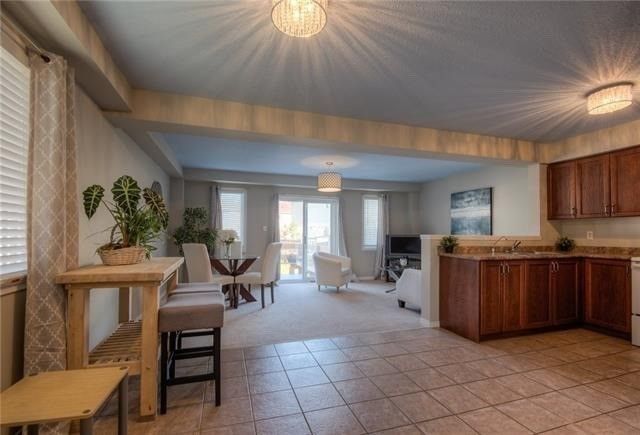 148 Snowdrop Cres, Kitchener, N2E 4G7 | Image 3