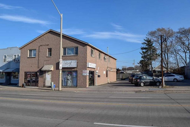 120 Parkdale Ave N, Hamilton, L8H 5W9 | Image 3