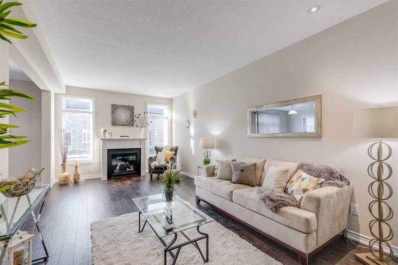 49 Narbonne Cres, Hamilton, L8J 0J | Image 2