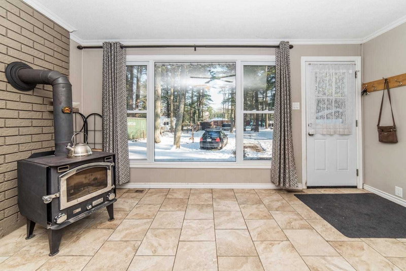118 Stanley Rd W, Kawartha Lakes, K0M1B0 | Image 3