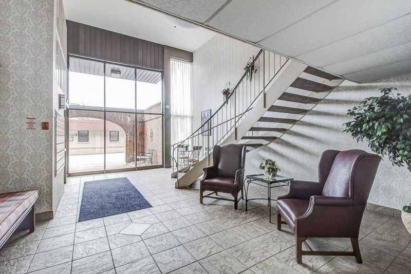 506 - 276 Oakdale Ave, St. Catharines, L2P 3S5 | Image 3