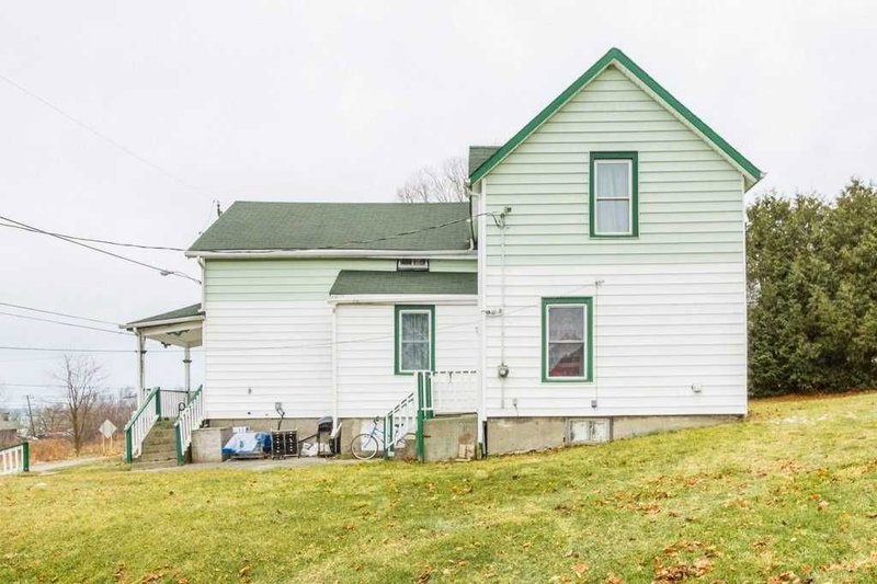 14 Alexander St, Port Hope, L1A 1B2 | Image 3
