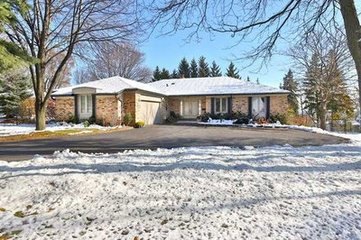 Detached House sold at 184 Dundas Street, Hamilton, Ontario, L8N 2Z7 - Waterdown - MLS: X4347963