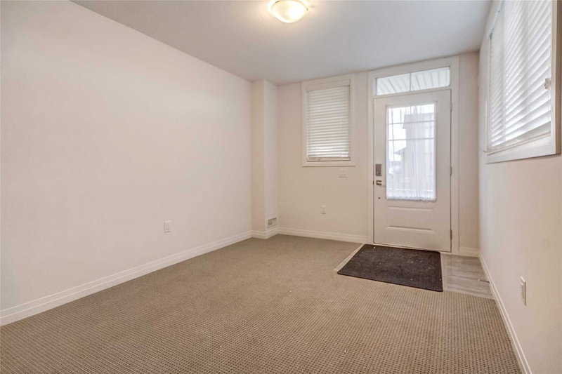 23 Dodman Cres, Hamilton, L9G 0G6 | Image 2