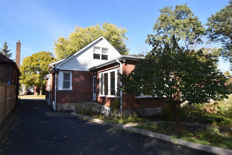 15 Millen Ave, Hamilton, L9A2T5 | Image 3