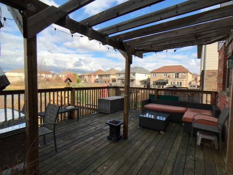 215 Munnoch Blvd, Woodstock, N4T1V7 | Image 2