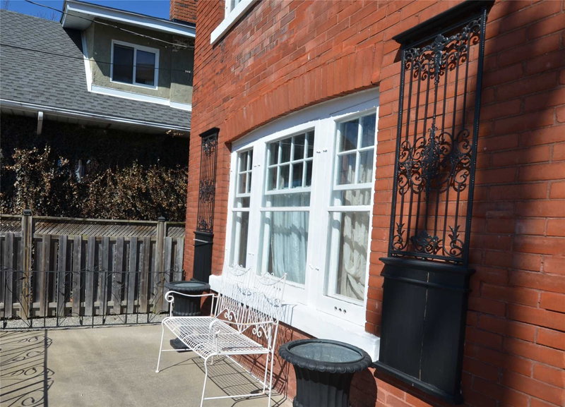 212 Maple Ave, Welland, L3C5G5 | Image 2