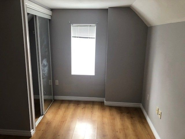 37 Catherine St, St. Catharines, L2R5E8 | Image 2