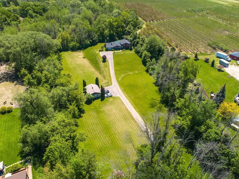 341 Lakeshore Rd, Niagara-on-the-Lake, L0S1J0 | Image 3