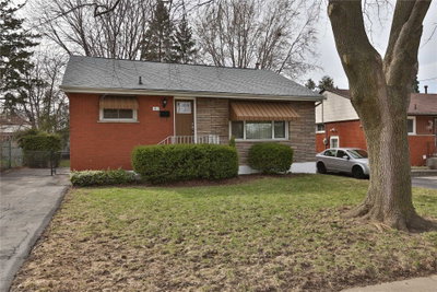 Detached House sold at 312 Upper Paradise Road, Hamilton, Ontario, L9C5C4 - Westcliffe - MLS: X4419363