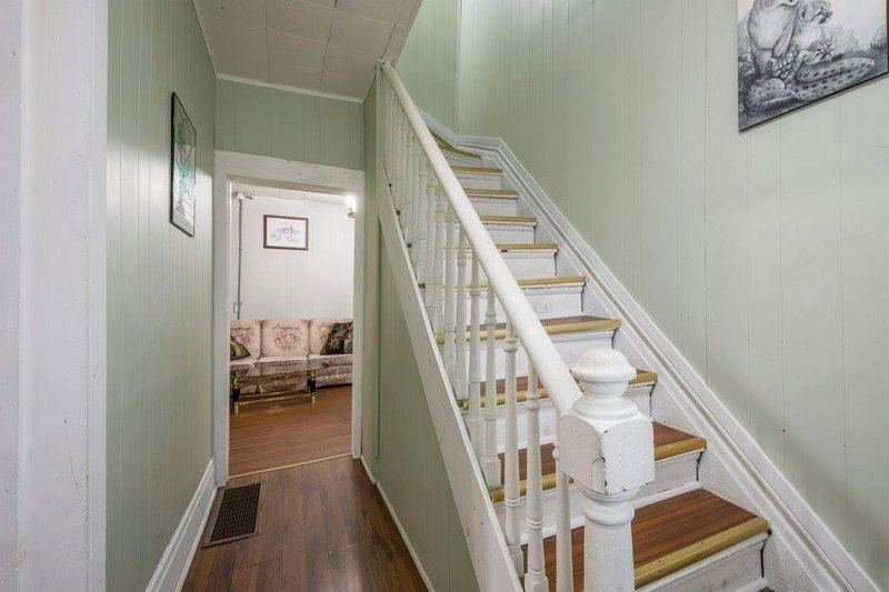 14 Alexander St, Port Hope, L1A 1B2 | Image 3