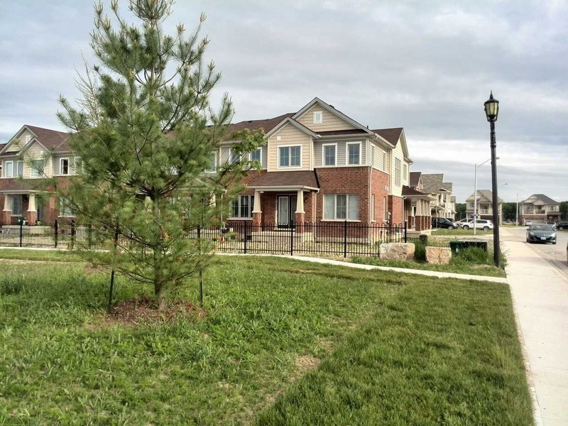 8485 Primrose Lane, Niagara Falls, L28 0K8 | Image 2