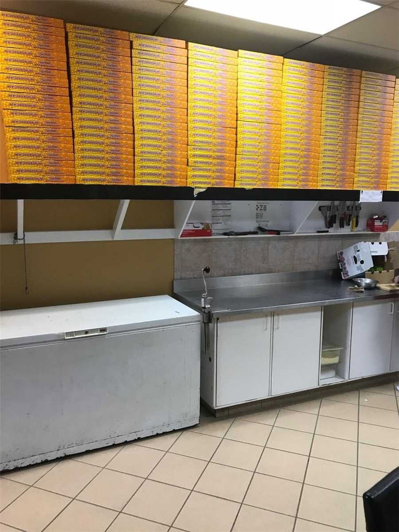 697 Queenston Rd, Hamilton, L8G1A1 | Image 3