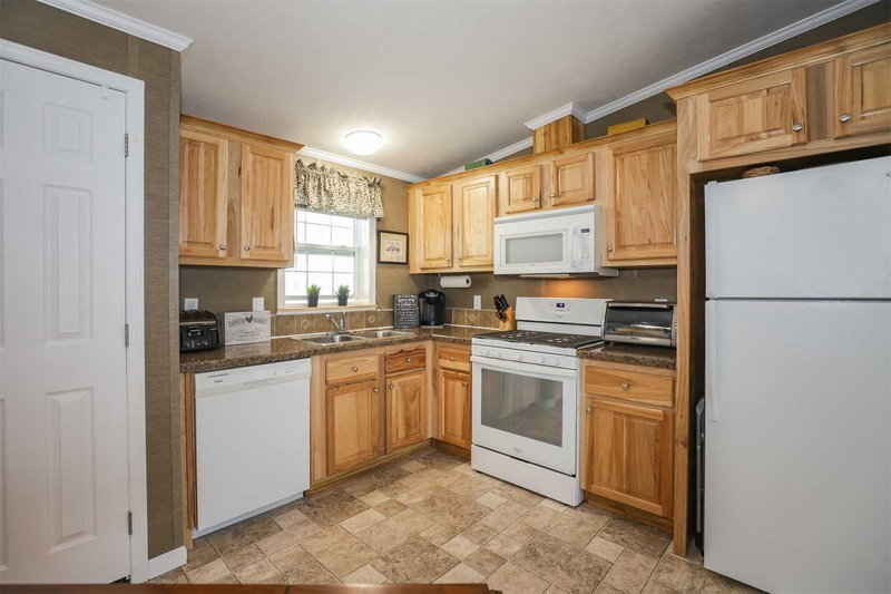 273 - 3033 Townline Rd, Fort Erie, L0S 1S1 | Image 2