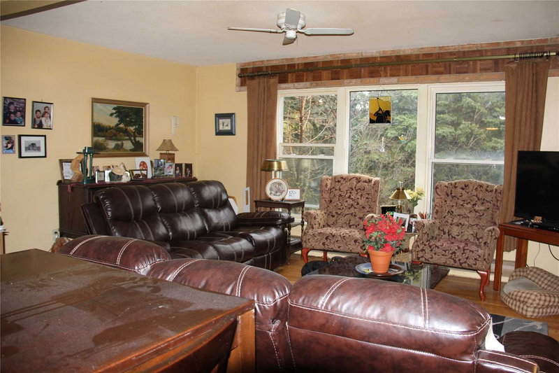 29 - 201 Silvercreek Pkwy N, Guelph, N1H 3T4 | Image 3