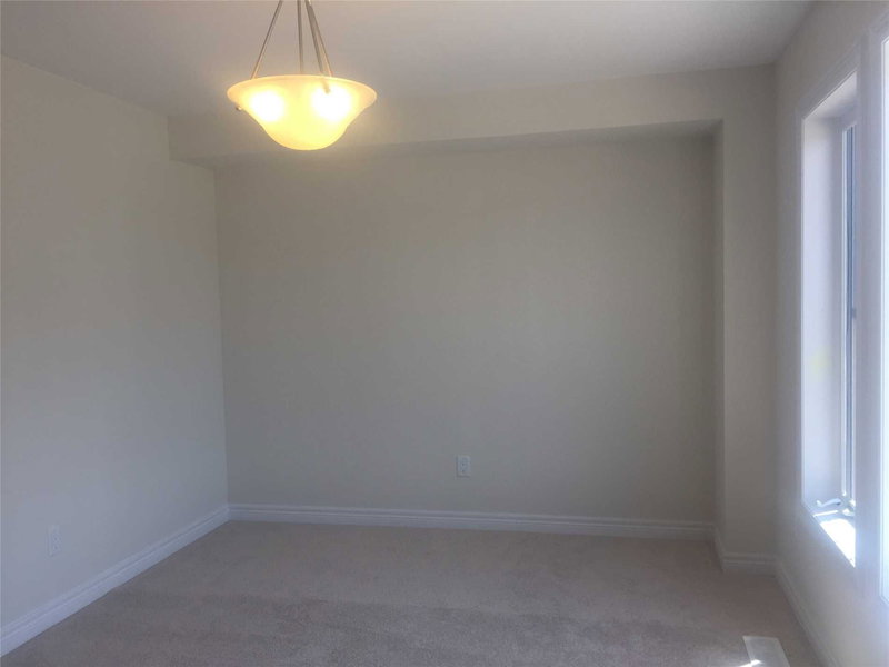 390 Linden Dr, Cambridge, N3H0C6 | Image 2