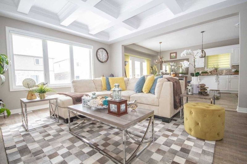 70 Spruce Cres, Welland, L3C 0C6 | Image 2