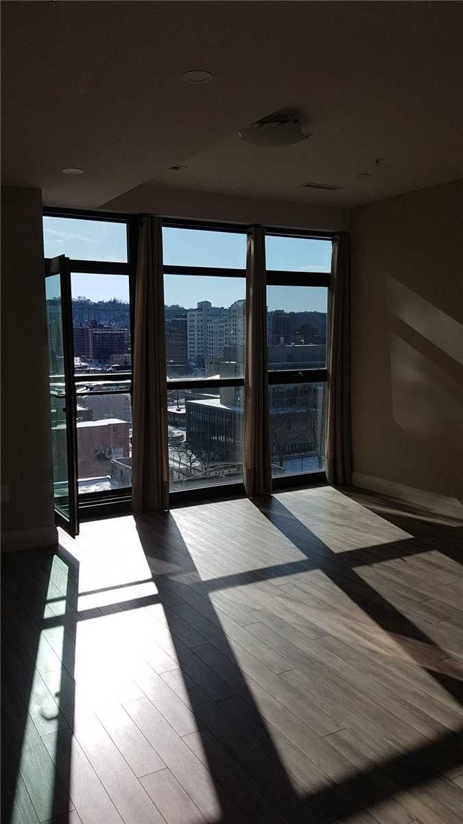 1015 - 118 King St E, Hamilton, L8N 0A9 | Image 2