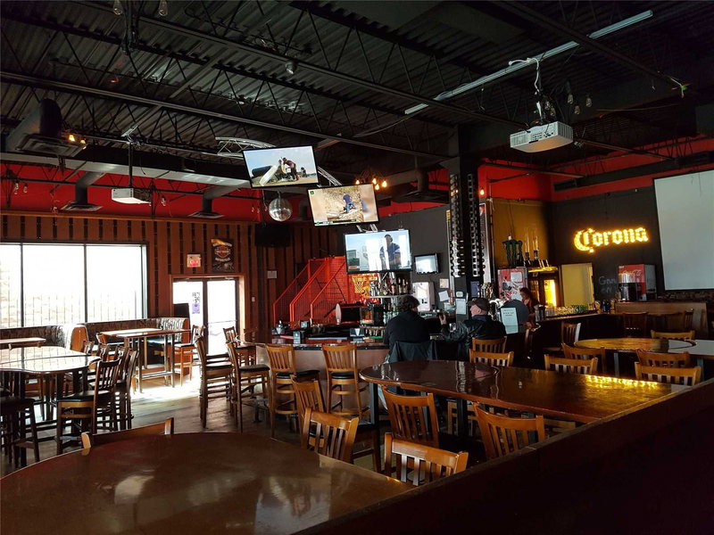 1070 Stone Church Rd E, Hamilton, L8W 1B2 | Image 3