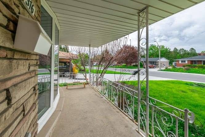 316 Cranbrook Dr, Hamilton, L9C4T3 | Image 3