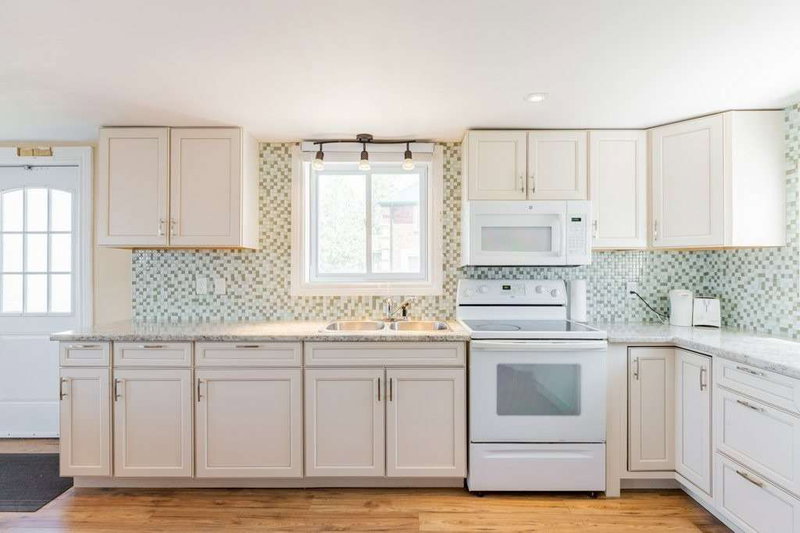 11 Fifth St, Kawartha Lakes, K0M 1L0 | Image 3