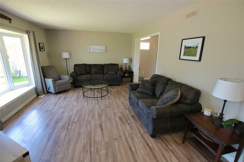 235 George Dr, Kawartha Lakes, K0M 1A0 | Image 2