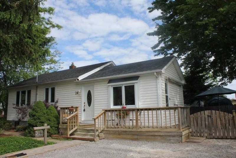 24 Bogart St, St. Catharines, L2M 1E6 | Image 2