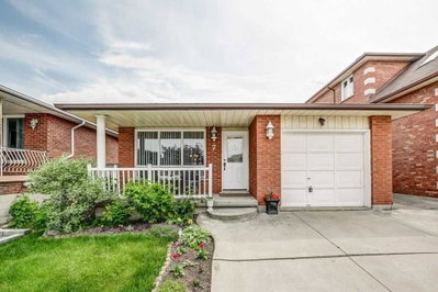 Detached House sold at 7 Quincy Court, Hamilton, Ontario, L8W 2T4 - Quinndale - MLS: X4493599