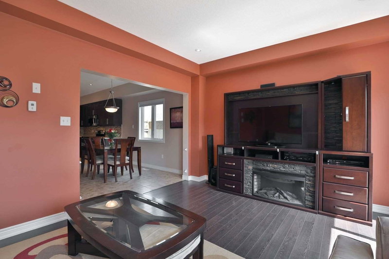 618 Knox Ave, Hamilton, L8H 6K3 | Image 3