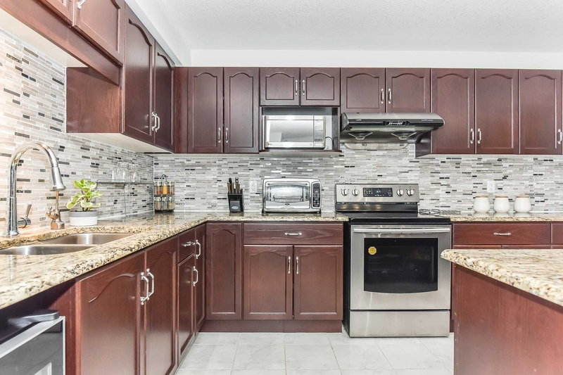 224 Fleming Rd, Guelph, N1E 0K7 | Image 3