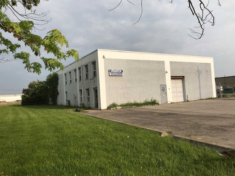 421 Millen Rd, Hamilton, L8E 2P6 | Image 2